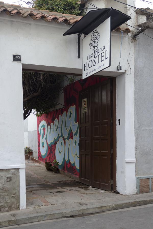 Hostel Casa Blanca سوكر المظهر الخارجي الصورة